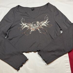 Gray long sleeves CROPPED TOP SHIRT Skull flower scalloped hem round V-neck 2XL